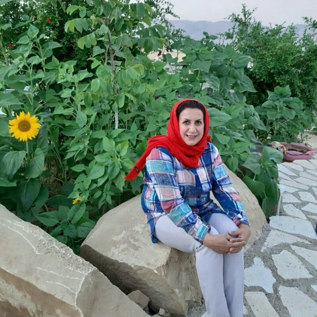یک غزل از شهدخت روستایی فارسی